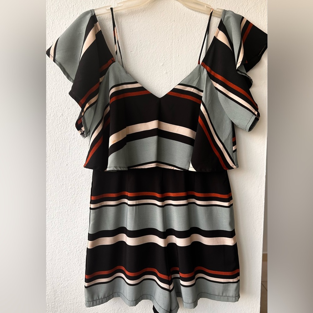 Preowned stripped Romper size S